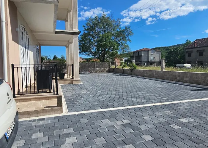 Boulevard Apartments